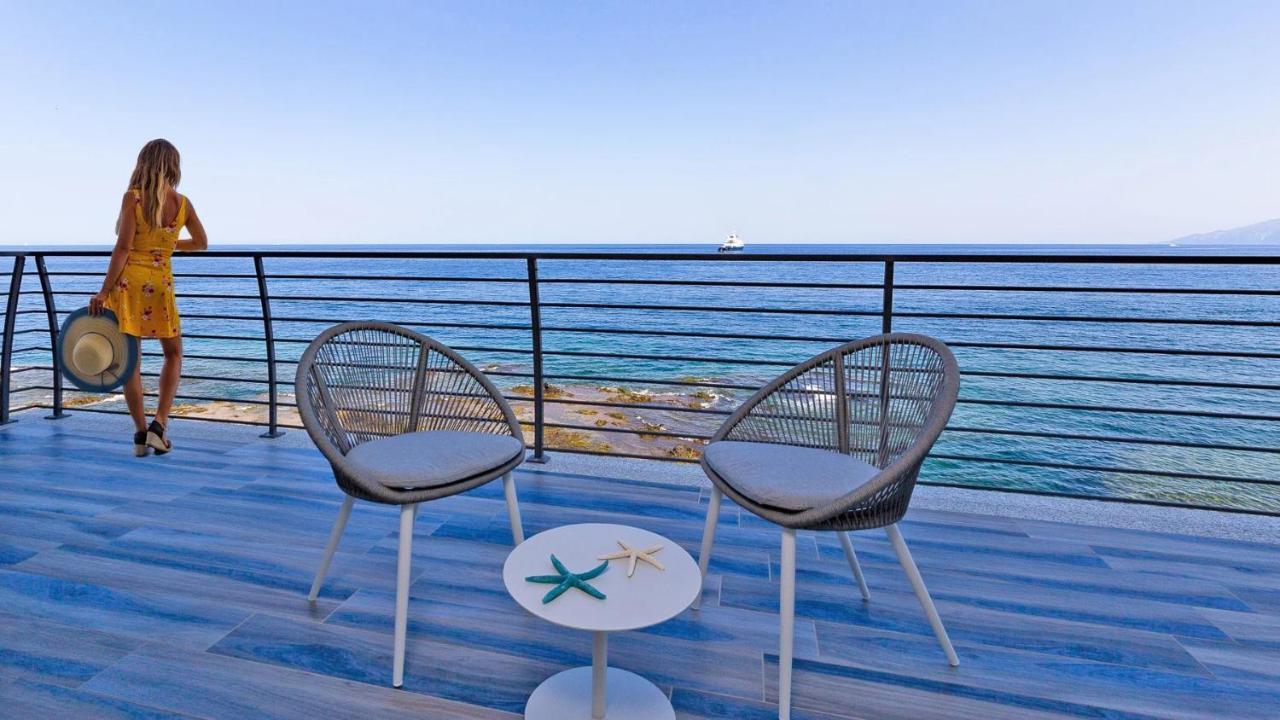 Hotel Caramare カーラゴノネ エクステリア 写真