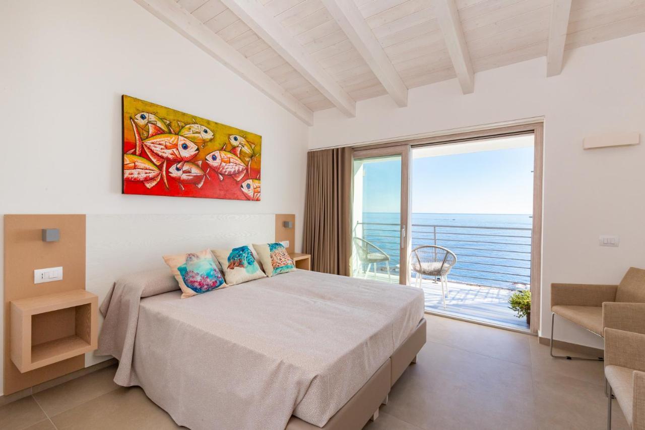 Hotel Caramare カーラゴノネ エクステリア 写真