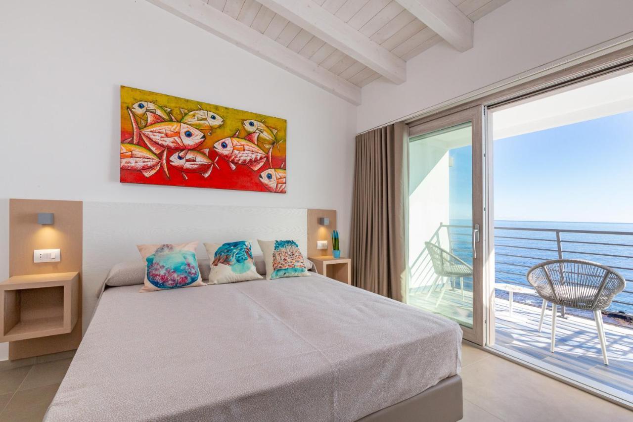 Hotel Caramare カーラゴノネ エクステリア 写真
